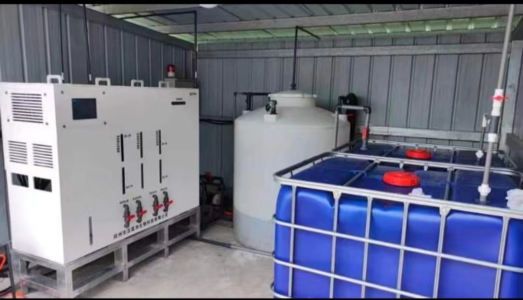 The application of Hypochlorous acid atomization Humidification, Deodorization and Disinfection Technology in Broiler Chicken Farming Practice